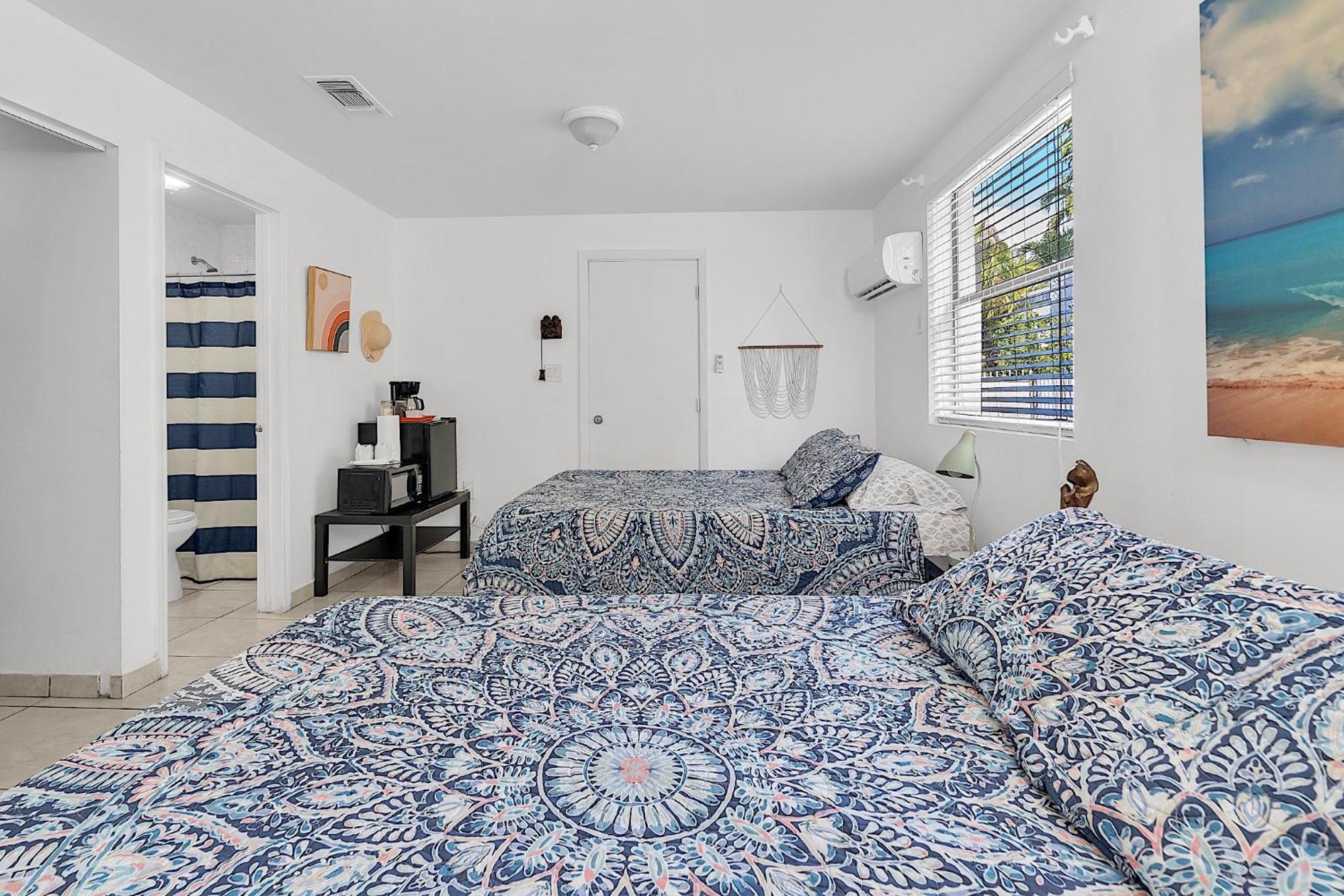 Deluxe Queen Room