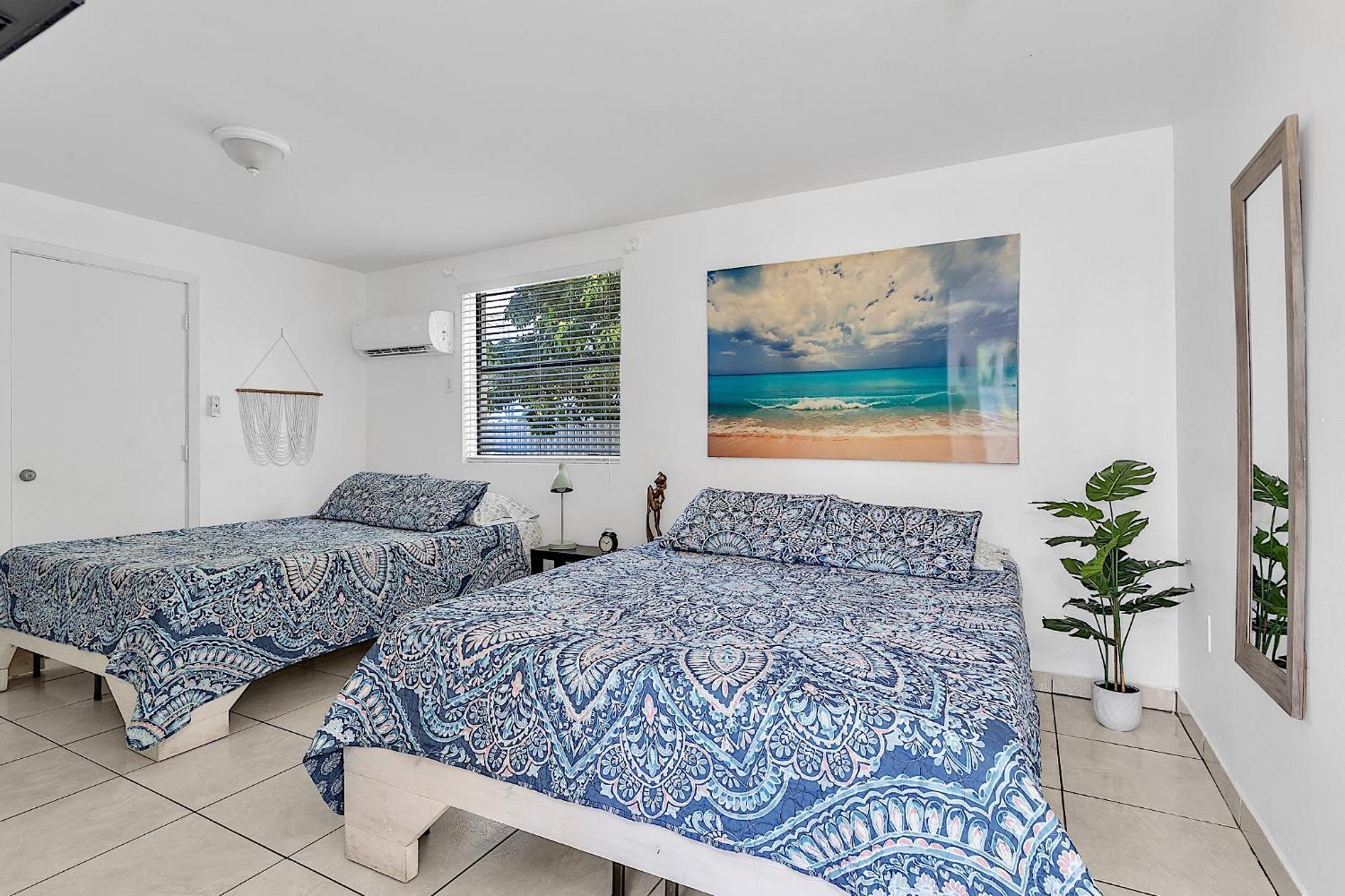 Deluxe Queen Room