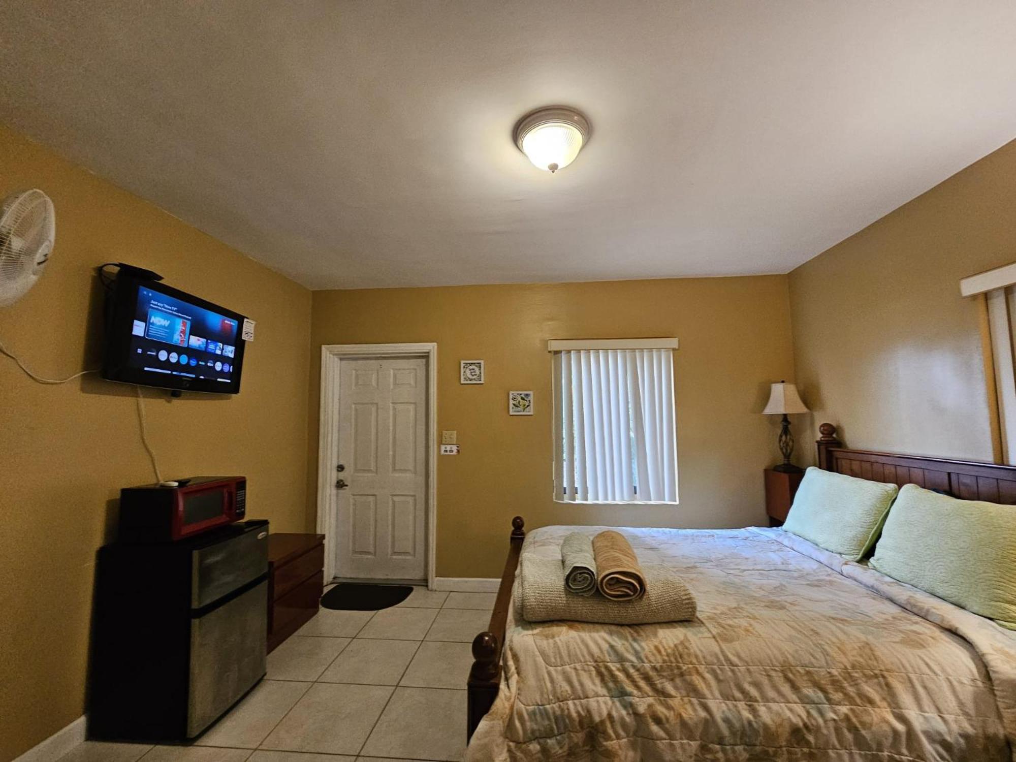 Comfort Triple Room