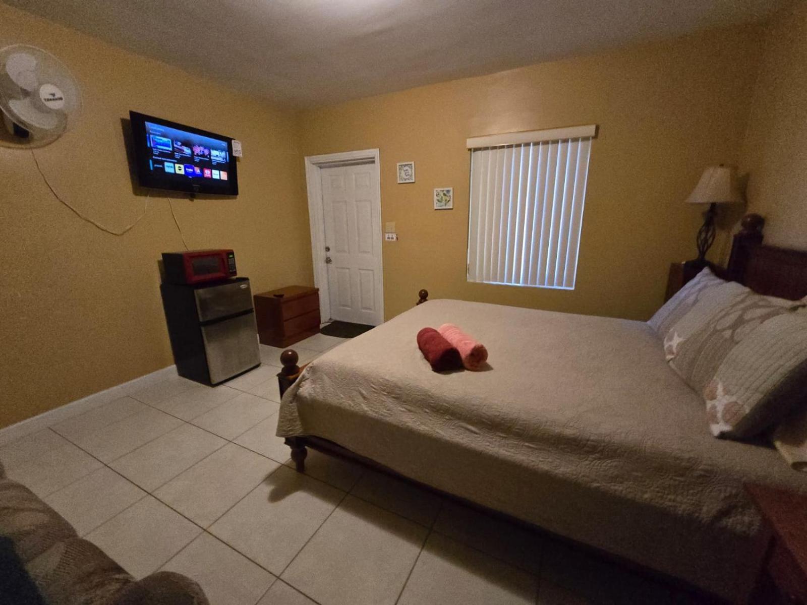 Comfort Triple Room