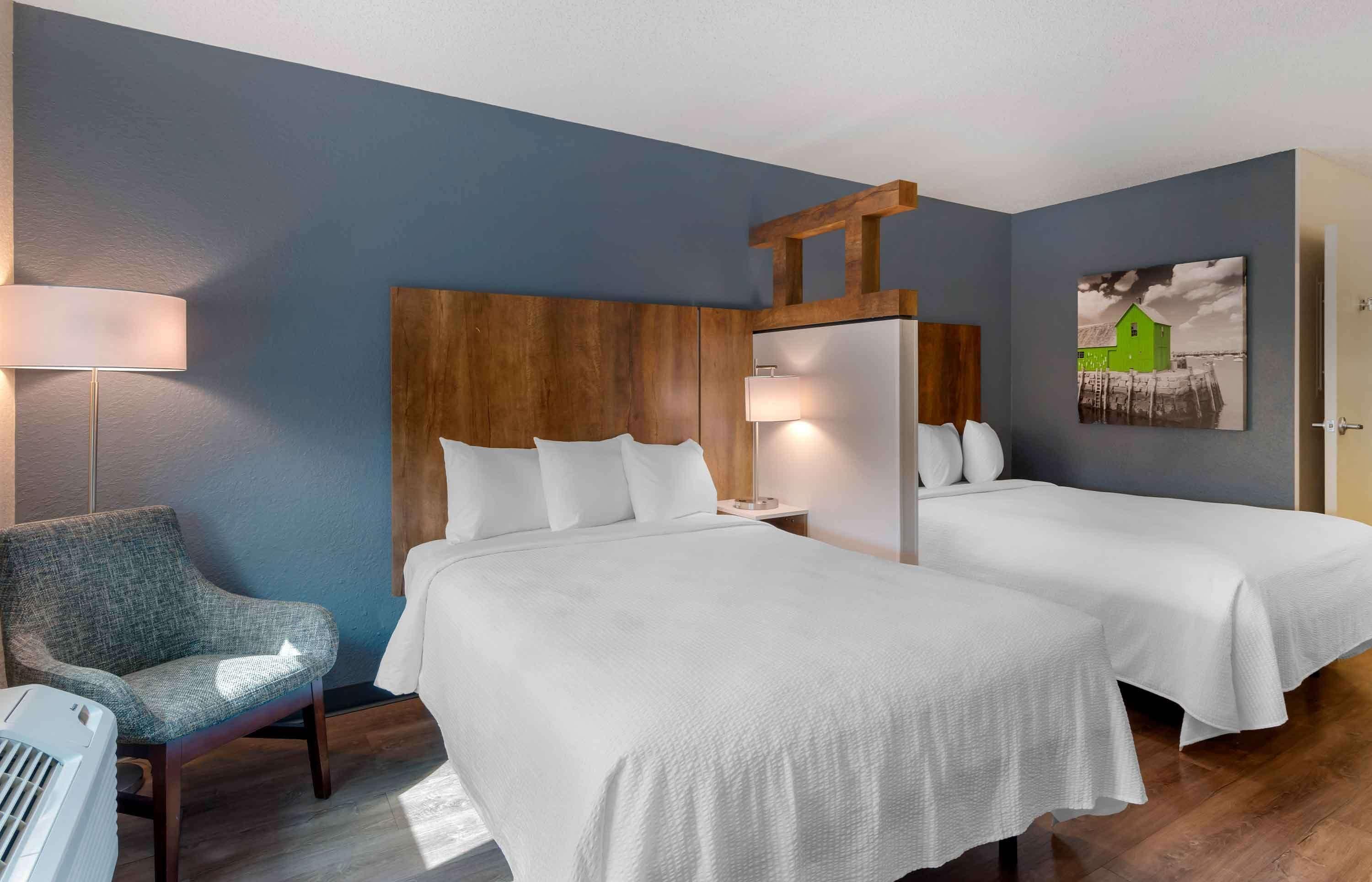 Superior Studio 2 Double Beds Non-Smoking