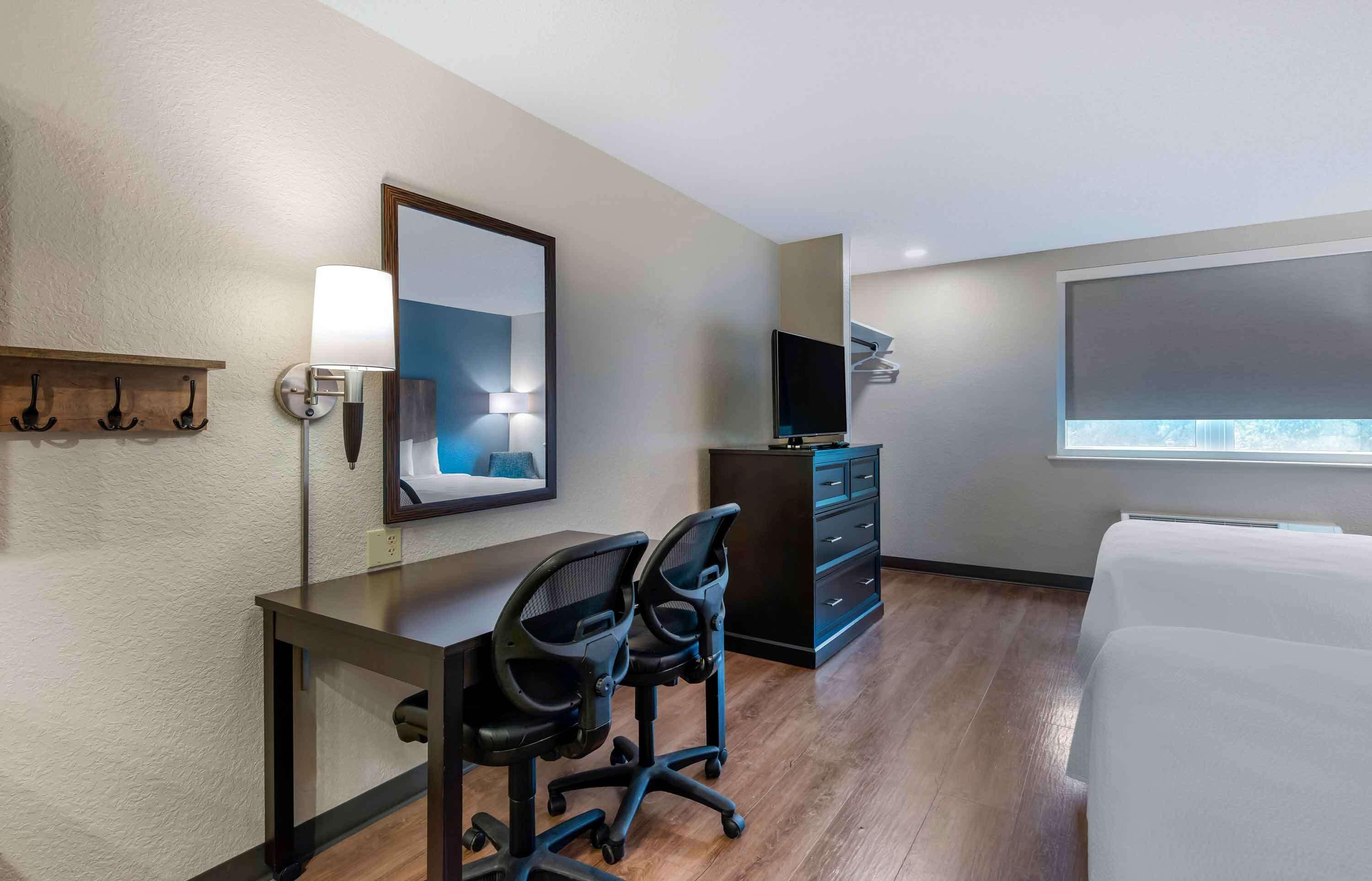 Superior Studio 2 Double Beds Non-Smoking