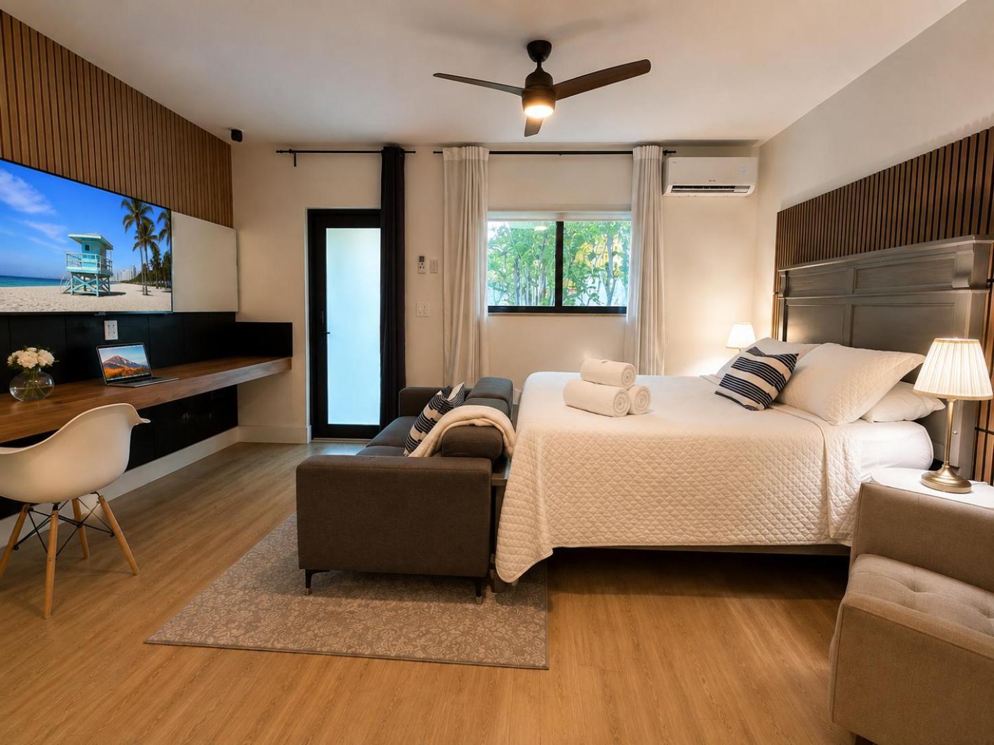Deluxe Single Room
