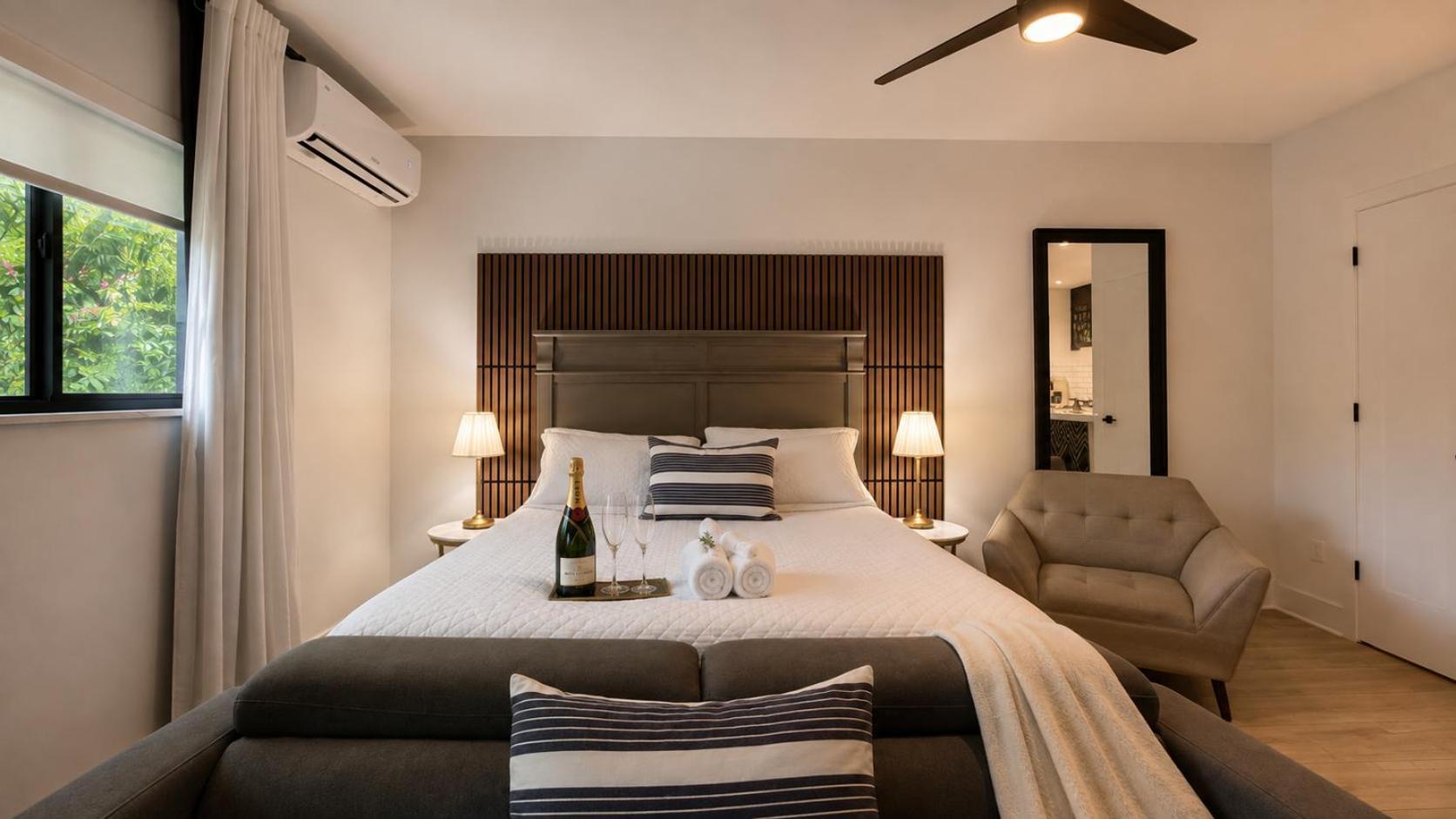 Deluxe Single Room