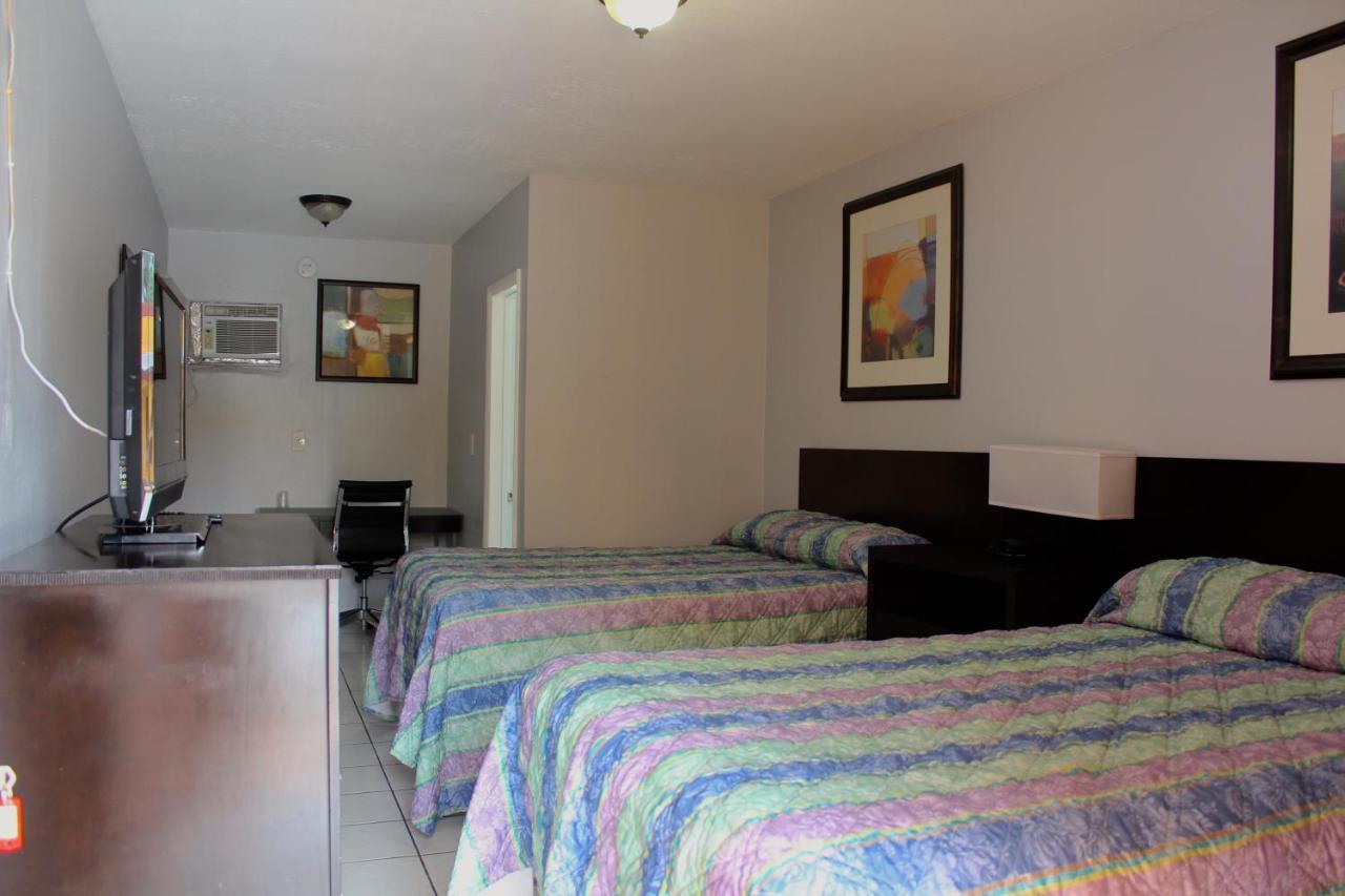 Double Room Two Double Beds Non-Smoking