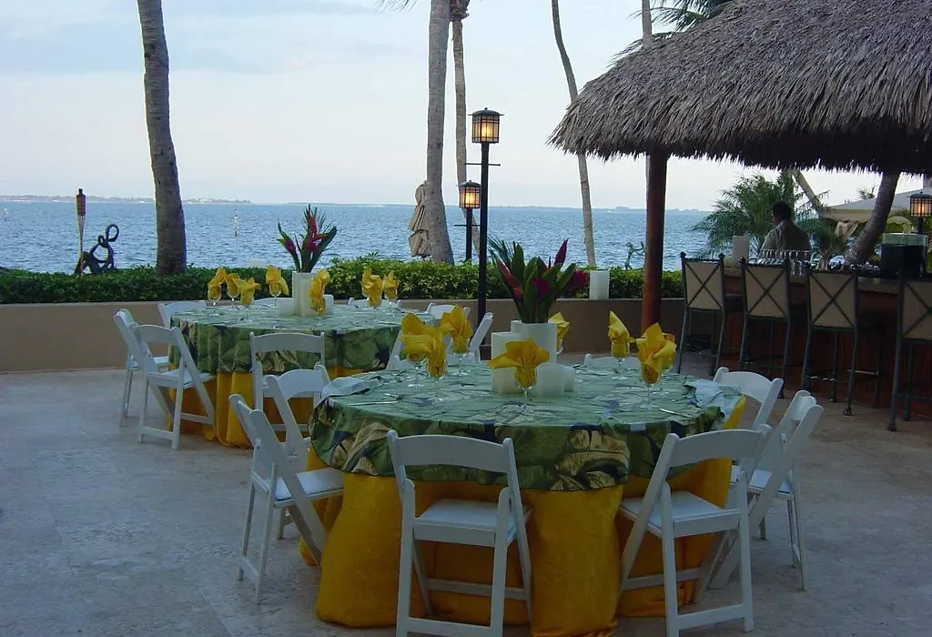 Palmeiras Beach Club-1