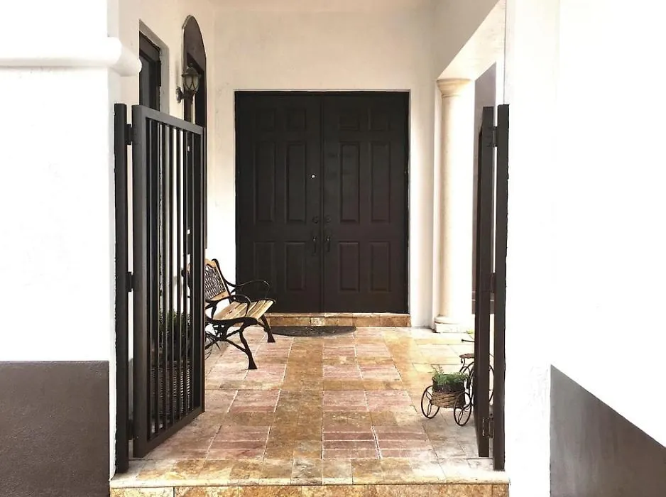 Gorgeous Room With Private Entrance And Free Parking-1