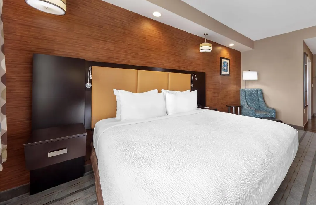 Best Western Plus Miami Executive Airport Hotel And Suites-1