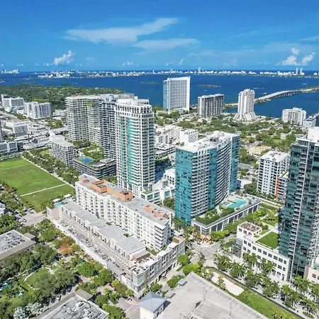 Beautiful 1Bd 1Bth At Midblock Free Parking-2