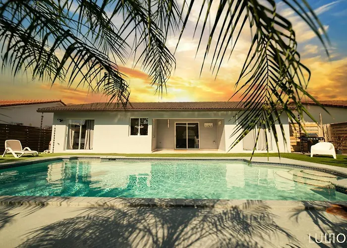 Unbelievable Pool, Games, And Bbq Experience In Miami L54 Vila privado
