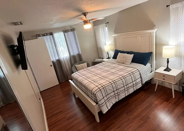 Private Room - Free Parking - Kendall Area Miami admite animales