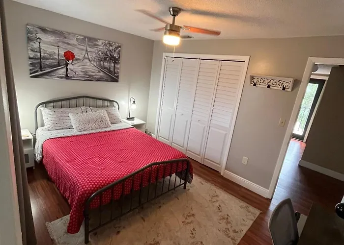 Private Room - Free Parking - Kendall Area Miami admite animales